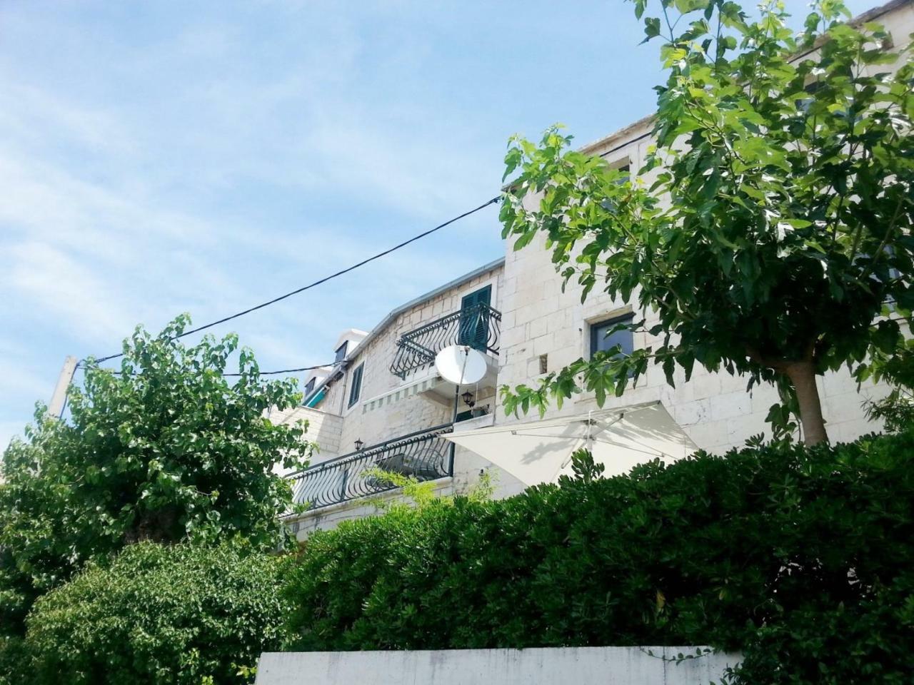 Villa Nikola Brela Exteriör bild